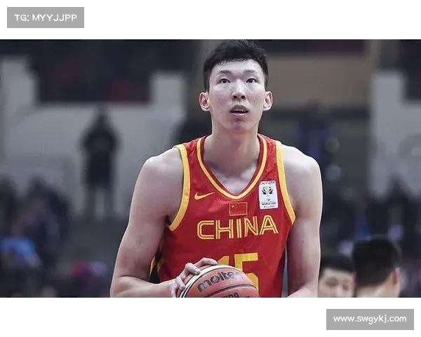 周琦正式加盟新疆队开启新征程 助力球队冲击更高目标 周琦正式加盟新疆队开启新征程 助力球队冲击更高目标